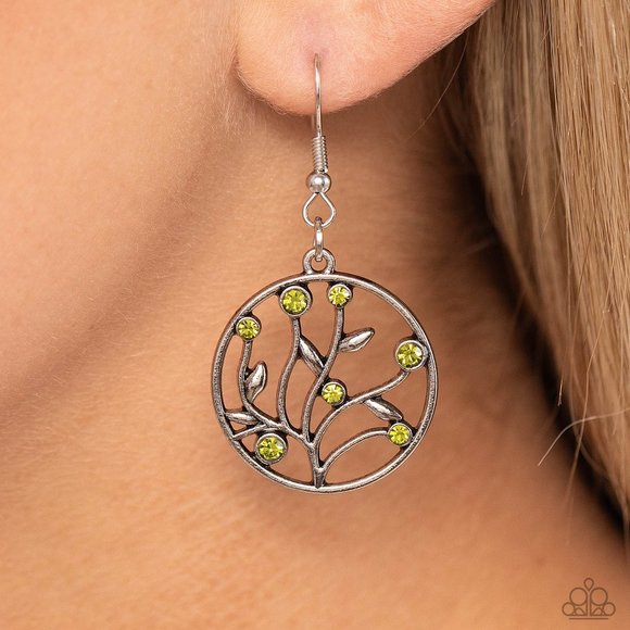 paparazzi Jewelry - Bedazzlingly Branching - Green Earrings